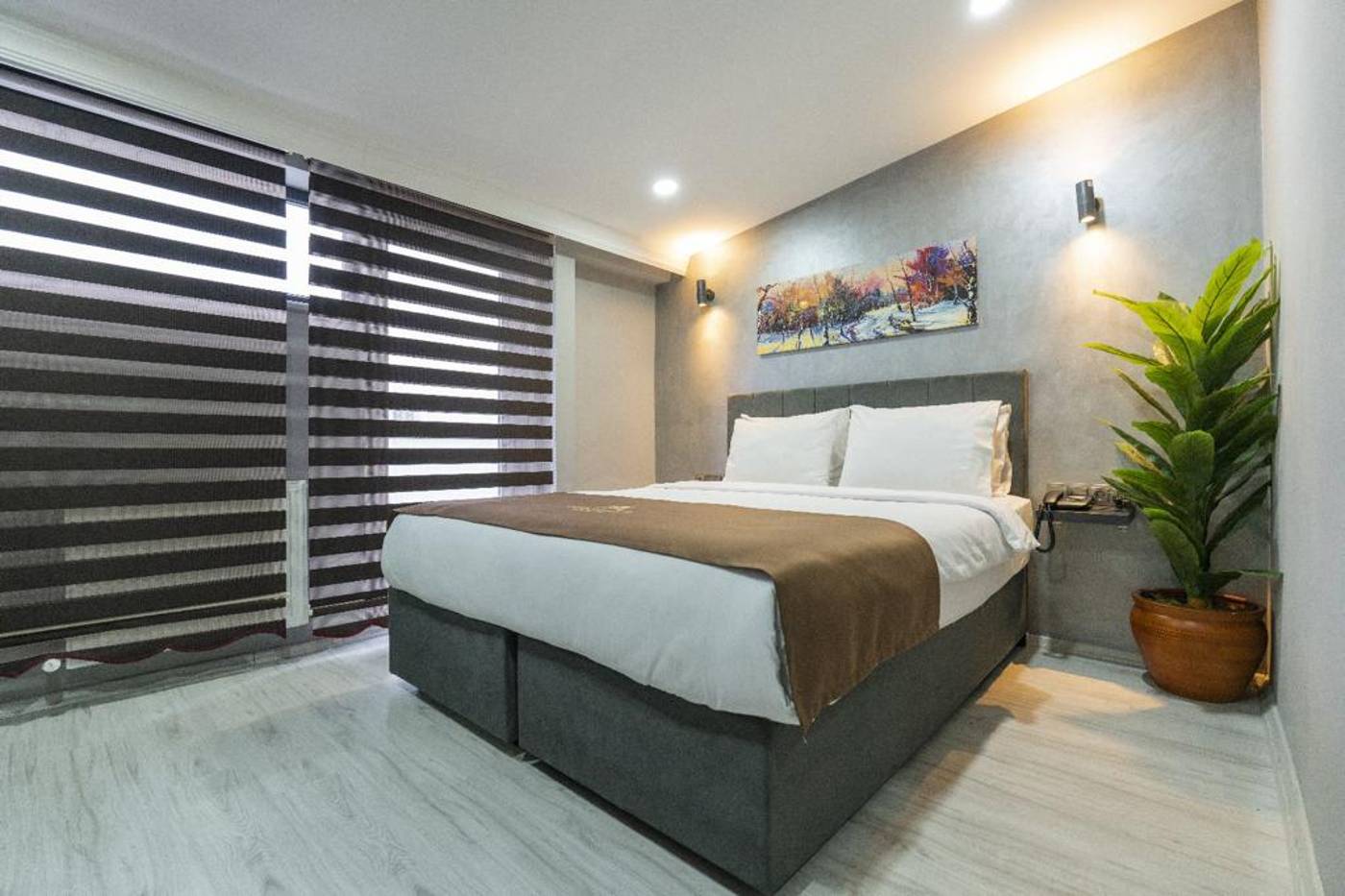 Monezza-Hotel-Room-49