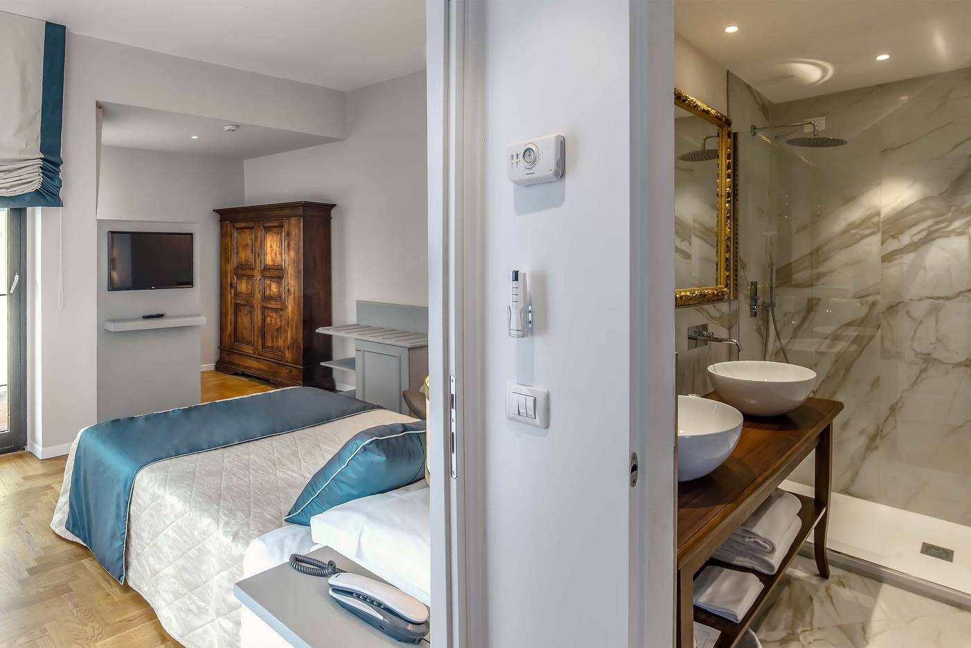 Machiavelli-Palace-Room-50