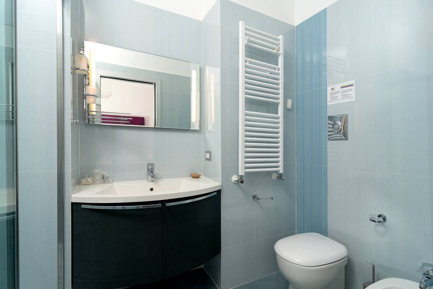 Emily-Suites-Room-15