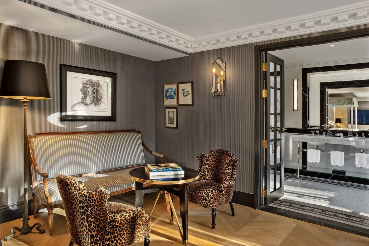 Hotel-de-Berri-Champs-Elysees--a-Luxury-Collection-Hotel--Paris-Room-64
