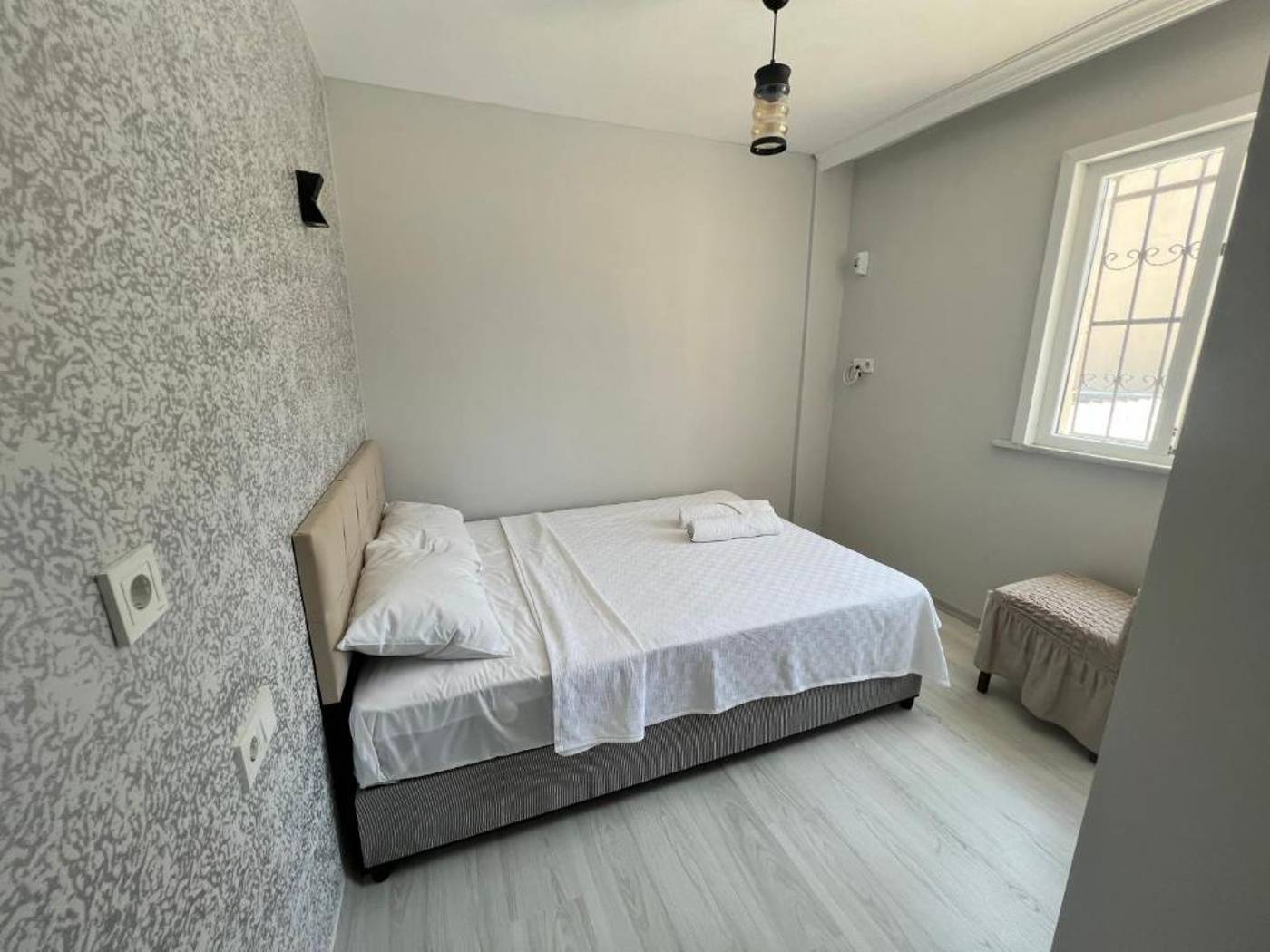 Airport-Black-Sea-Hotel---Restaurant-Room-28