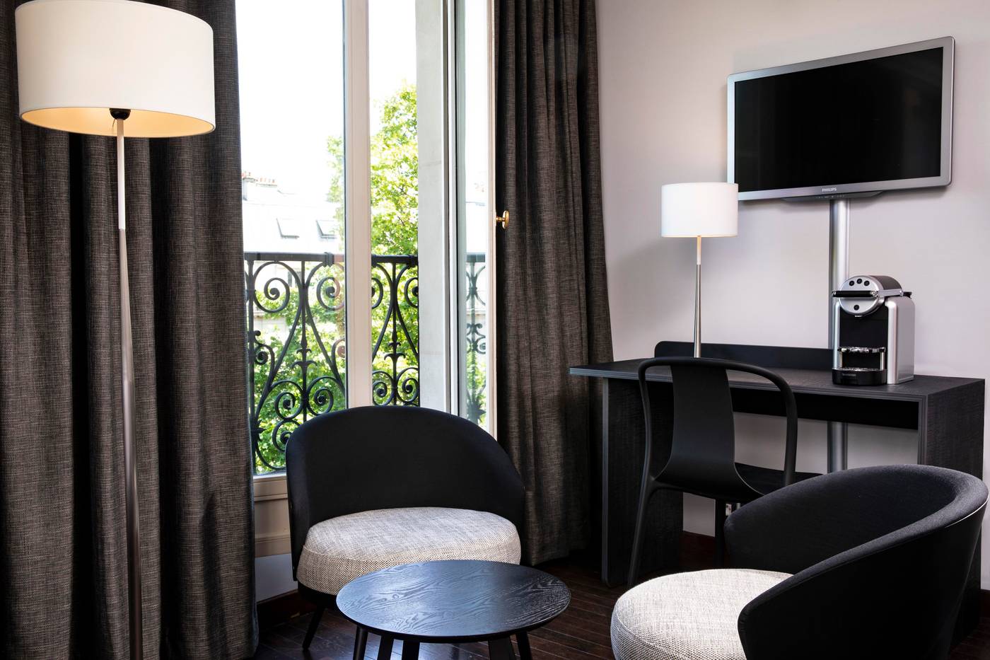 Hotel-Elysees-Regencia-Room-36