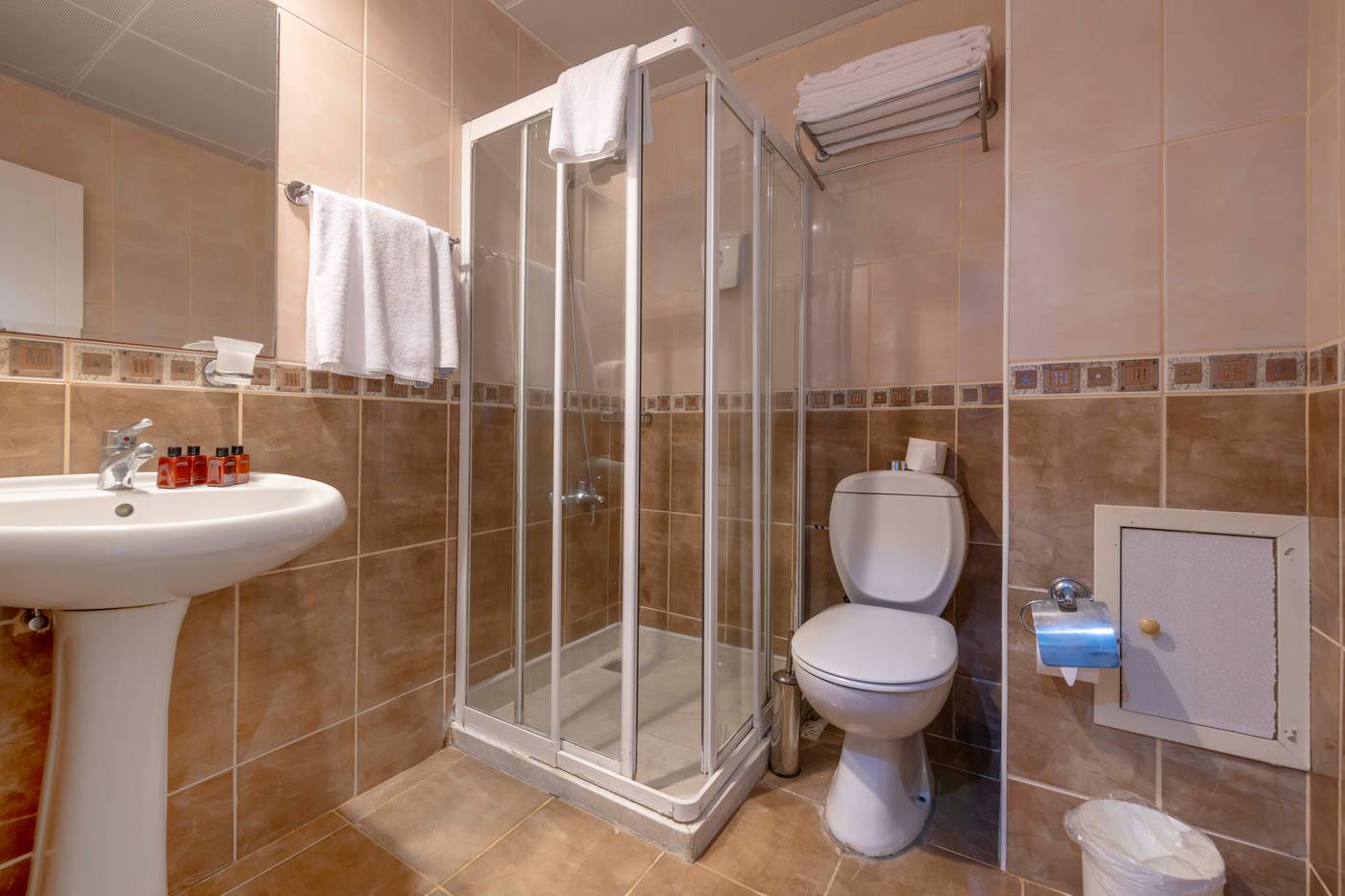 Armas-Gul-Beach-Room-38