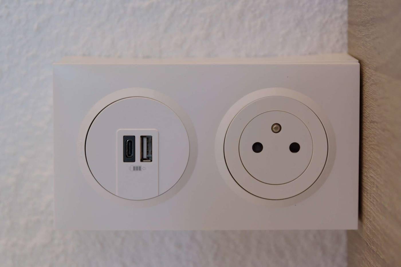 KYRIAD DIRECT TOULON OUEST - La Seyne sur Mer-France-La Seyne-sur-Mer-Room-7