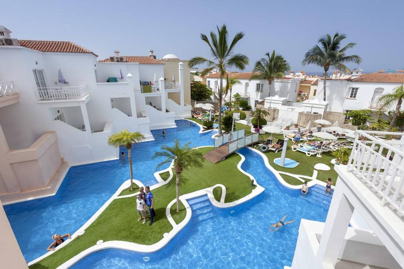 Labranda-Bahia-Fanabe---Villas-Pool-6