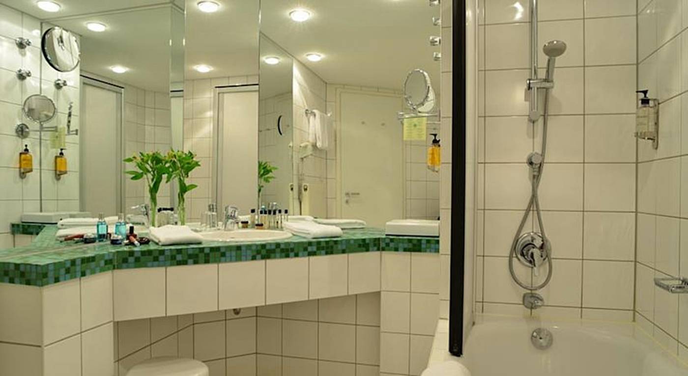 Hotel-Domicil-Berlin-by-Golden-Tulip-Room-46