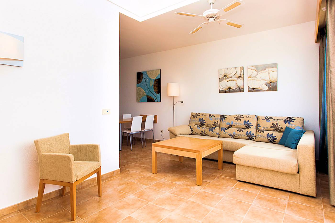 SBH-Royal-M----nica-Room-13