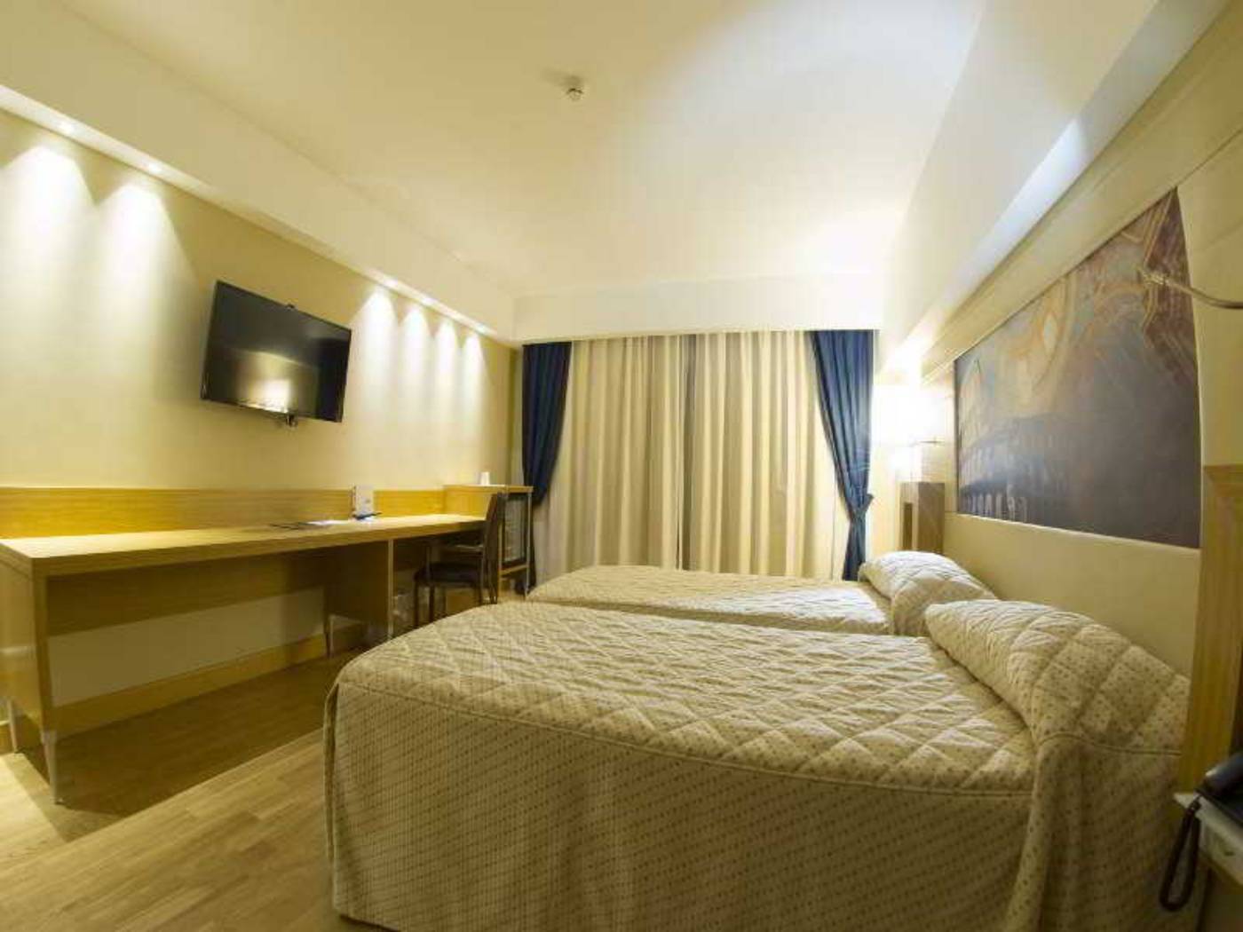 Catania International Airport Hotel-Italy-CATANIA-Room-8
