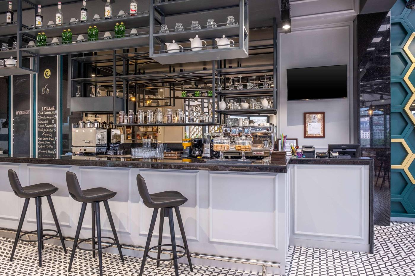 Clarion-Hotel-Istanbul-Golden-Horn-Restaurant-19