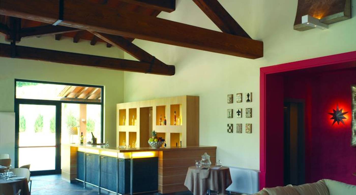 Meridiana-Country-Lobby-12