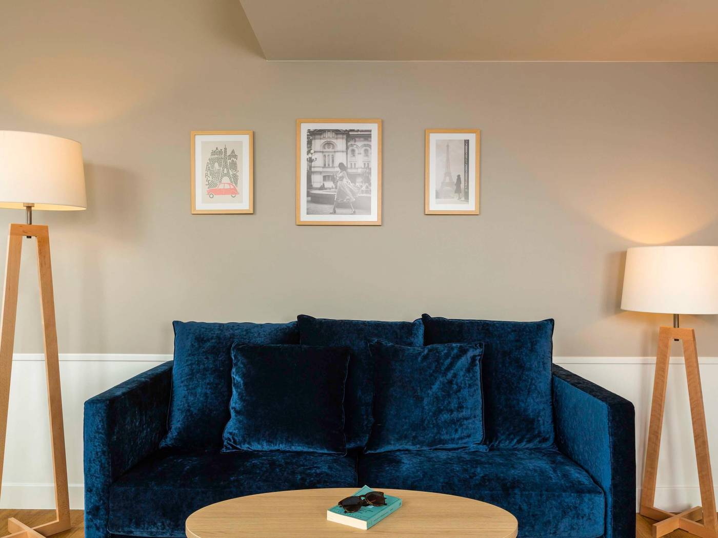 Adagio-Paris-Tour-Eiffel-Room-20