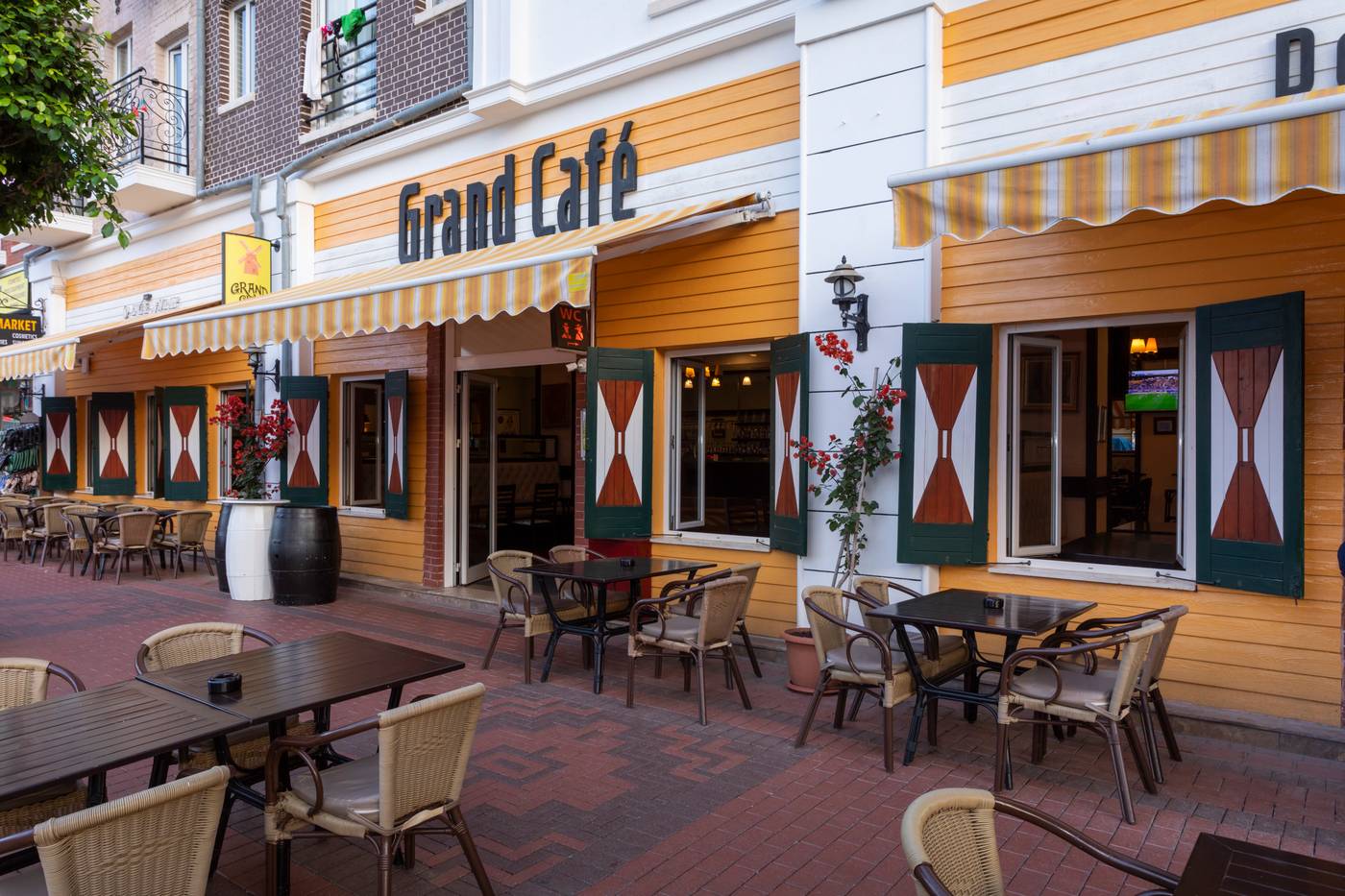 Orange-County-Kemer-Resort-Hotel-Bar-20