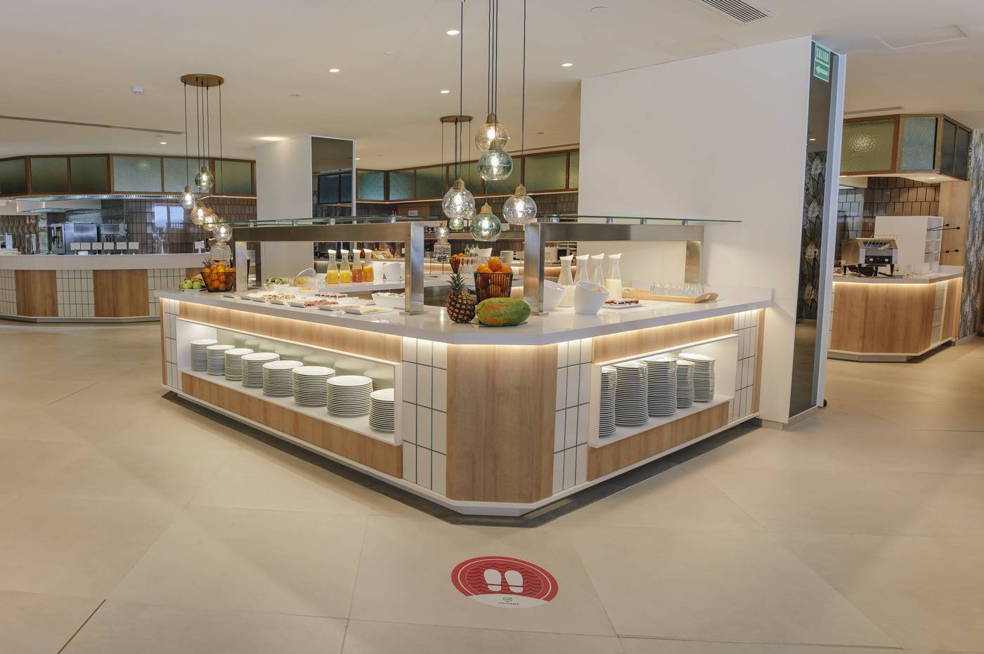 Hotel-Cristina-by-Tigotan-Restaurant-47