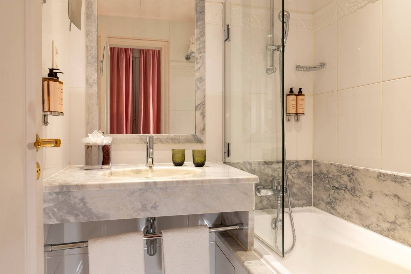 Le-Lavoisier-Room-25