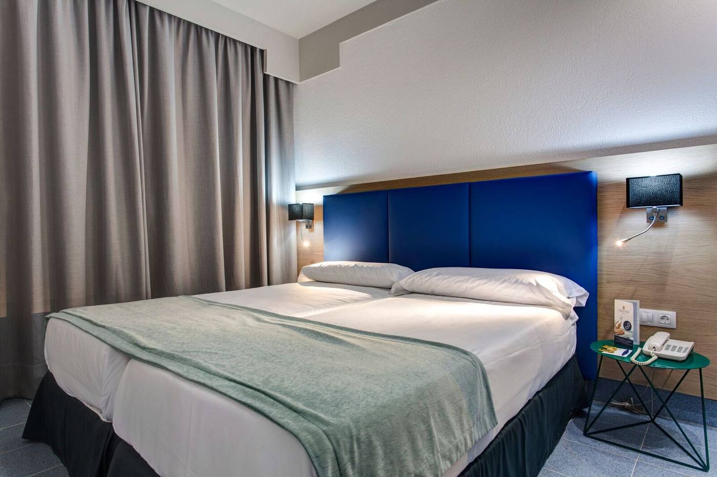 Plus-Fariones-Suite-Hotel--Room-15