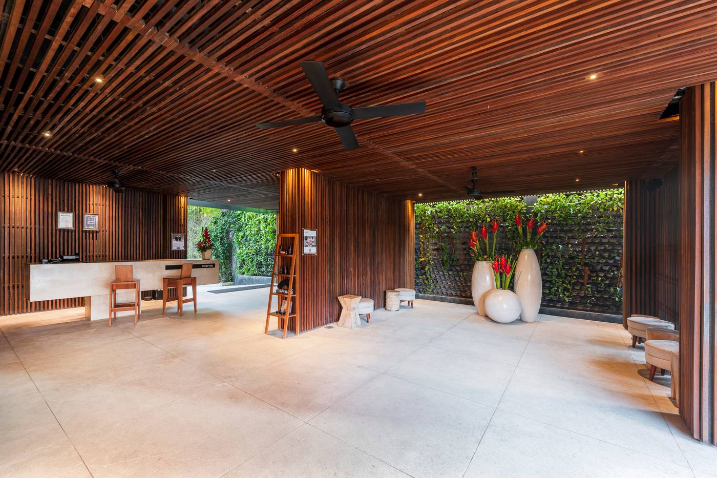 One Eleven-Indonesia-SEMINYAK-Lobby-2