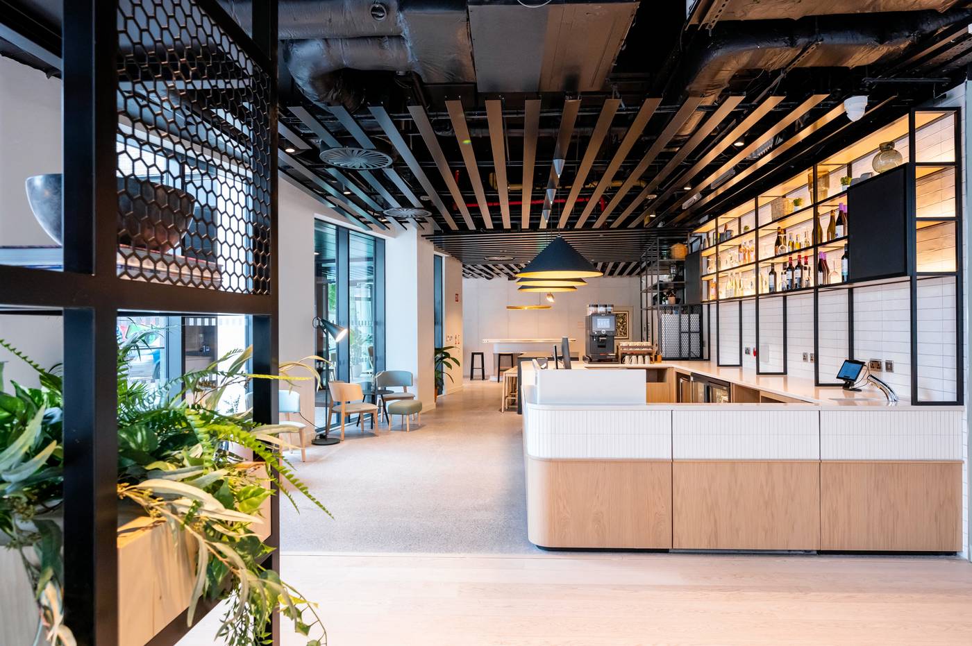 Staycity-Aparthotels-City-Quay-Lobby-14