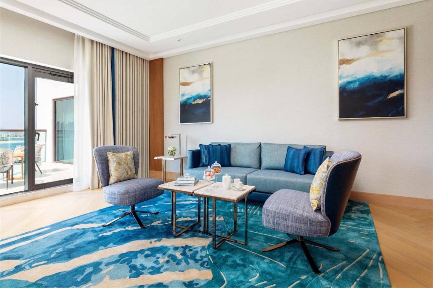 Taj-Exotica-Resort---Spa--The-Palm-Dubai-Room-31