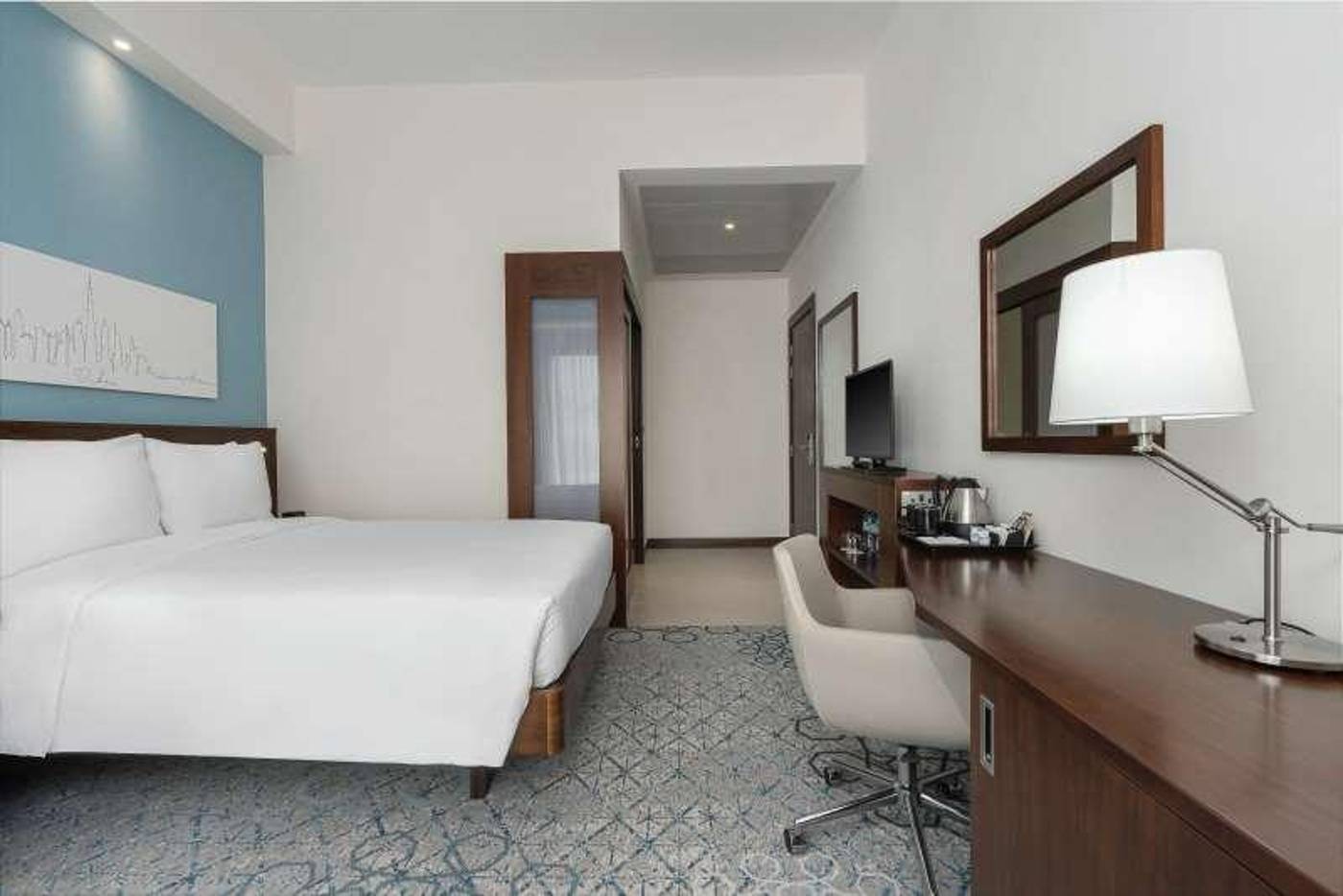 Hampton-by-Hilton-Dubai-Al-Barsha-Room-9