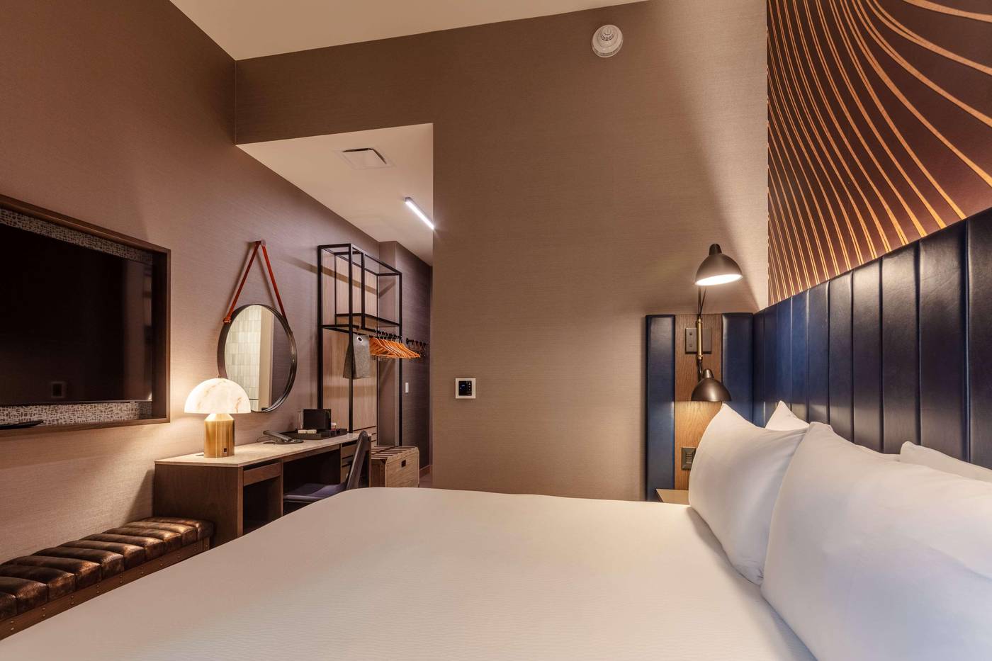 Tempo-by-Hilton-New-York-Times-Square-Room-48