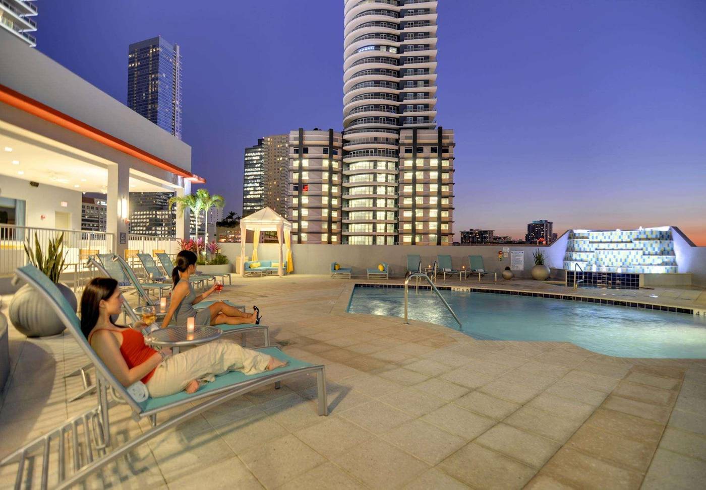 Hampton Inn & Suites Miami/Brickell-Downtown - United States - MIAMI - Pool - 9