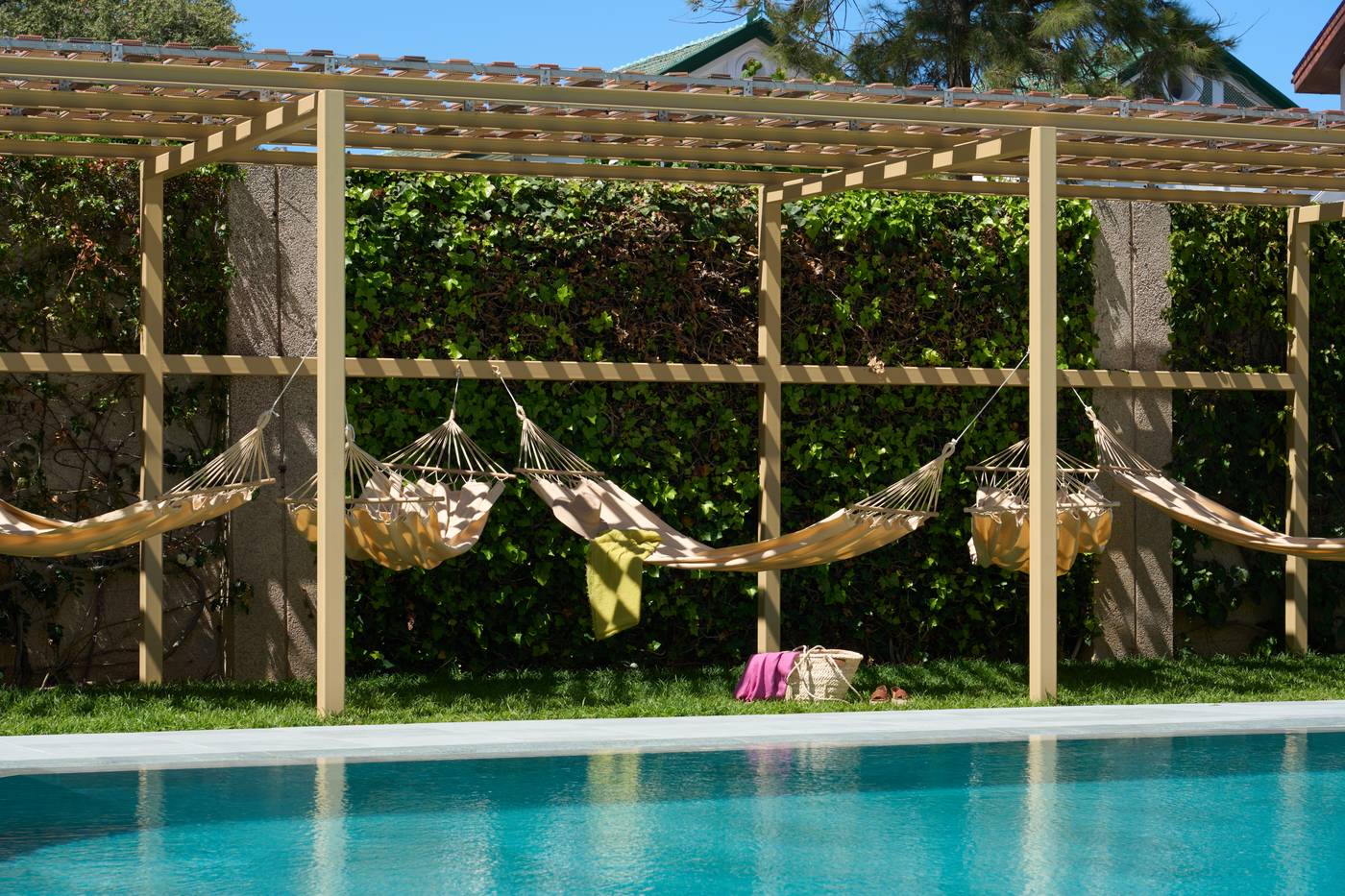 Macia-Do----ana-Pool-6