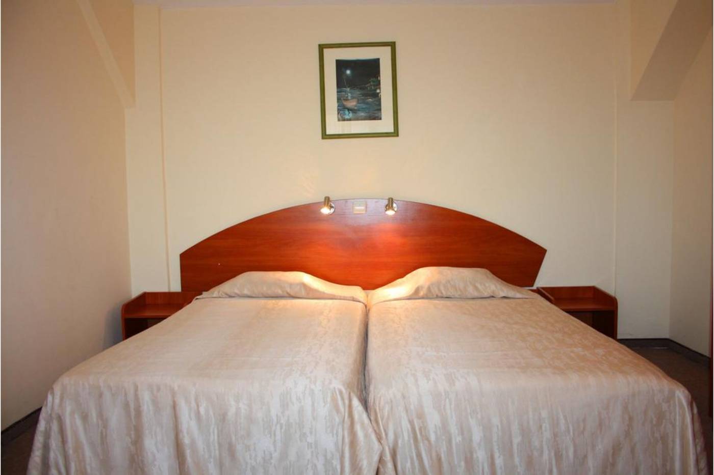 Mpm-Royal-Central-Room-13