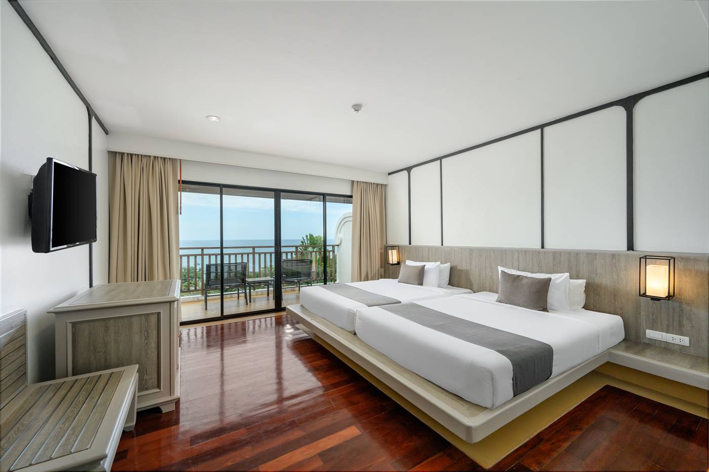 Centara-Blue-Marine-Resort-and-Spa-Phuket-Room-26