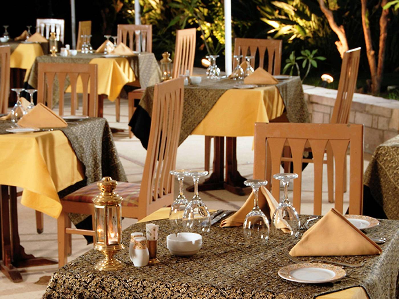 Sofitel-Winter-Palace-Luxor-Restaurant-54