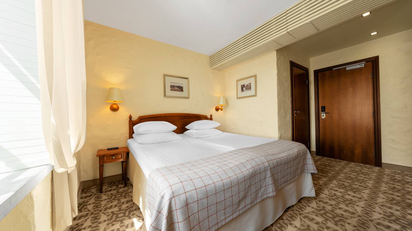 Rixwell-Collection-Savoy-Boutique-Hotel-Room-25