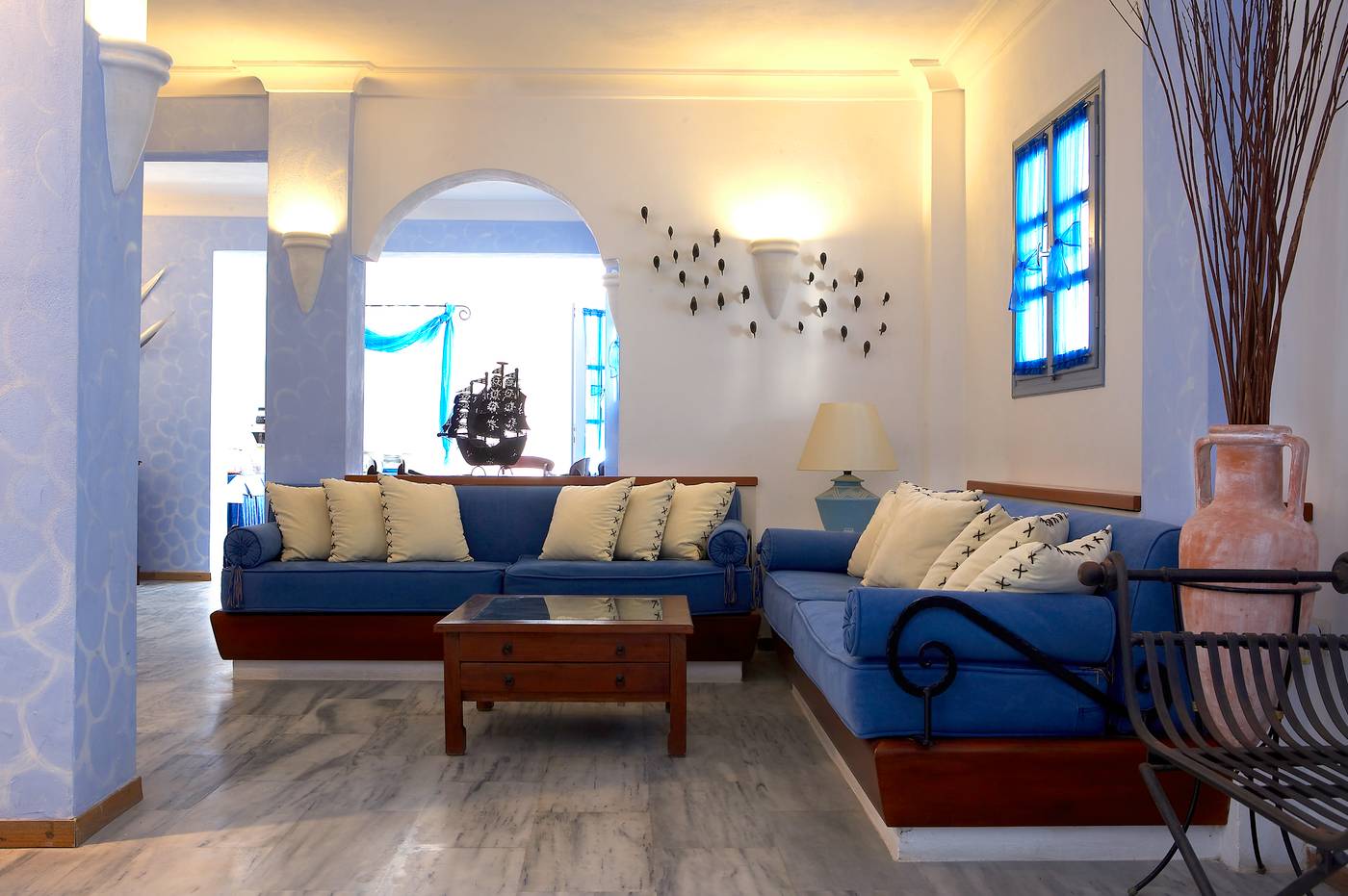 Atlantis-Beach-Villas-Lobby-21