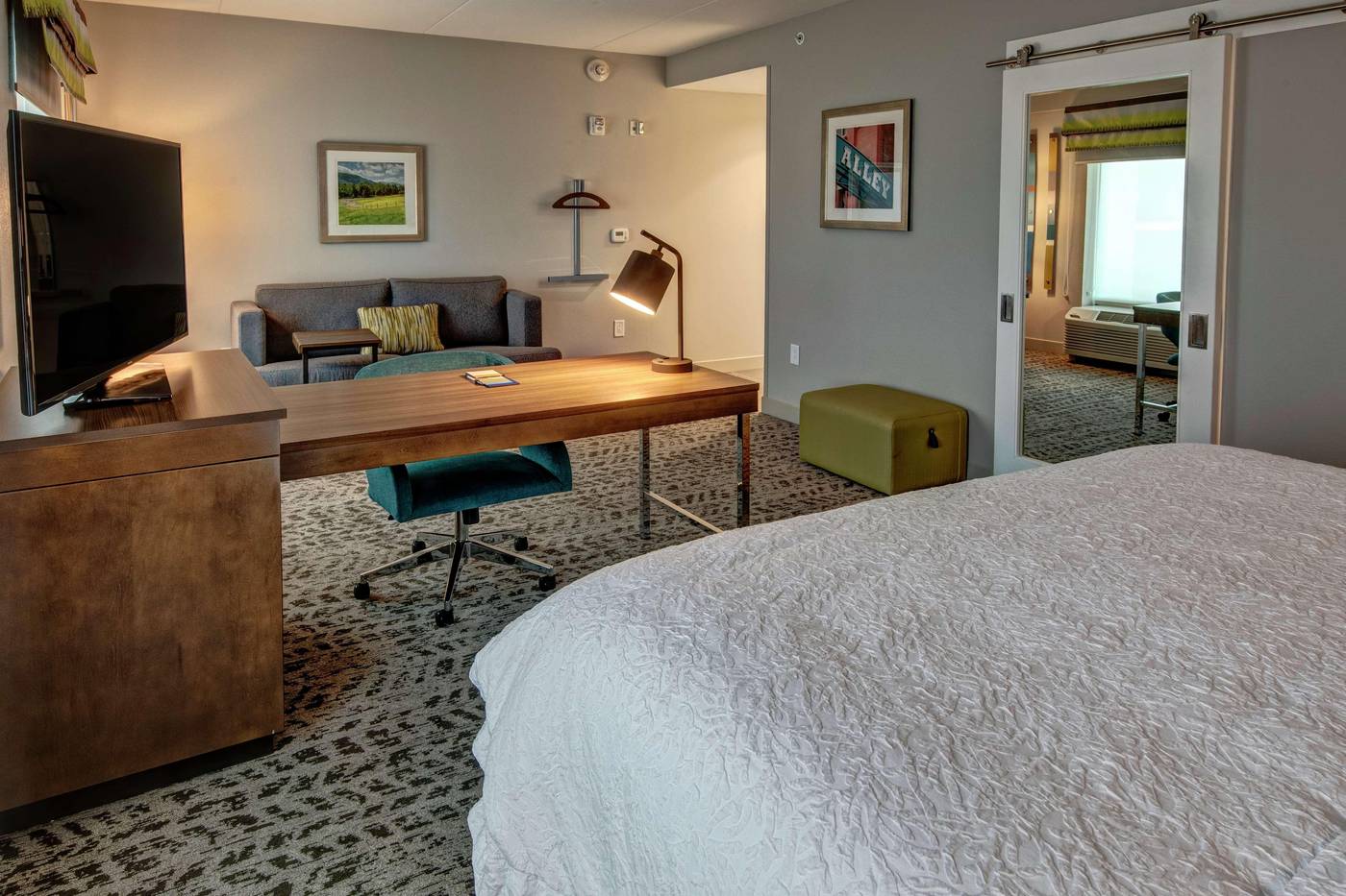 Hampton Inn & Suites Nashville/Goodlettsville, TN-United States-Goodlettsville-Room-10