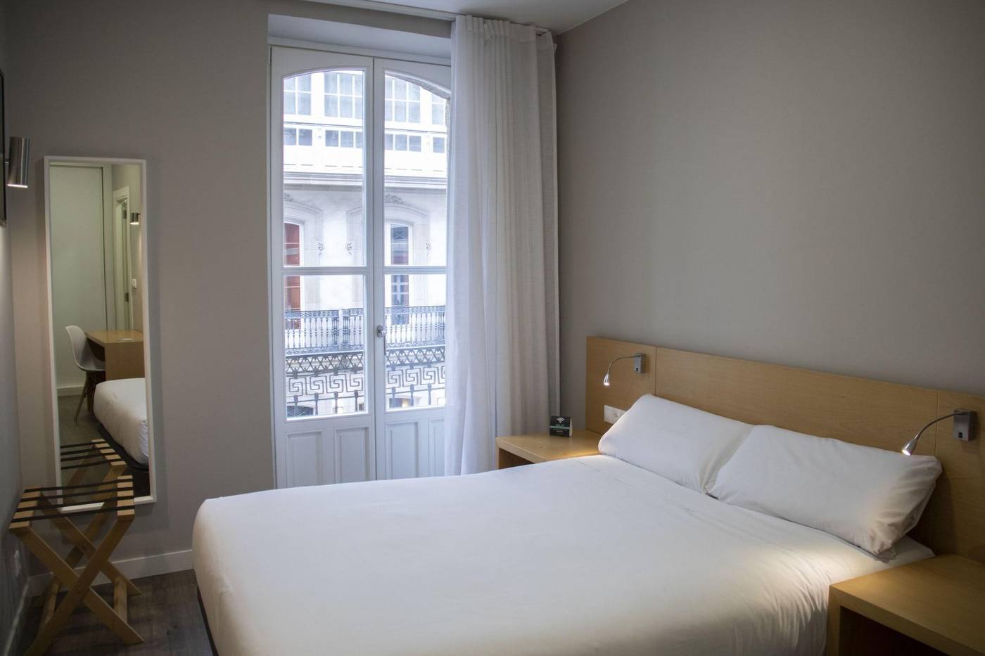 Alda Alboran Rooms-Spain-LA CORUNA-General view-1