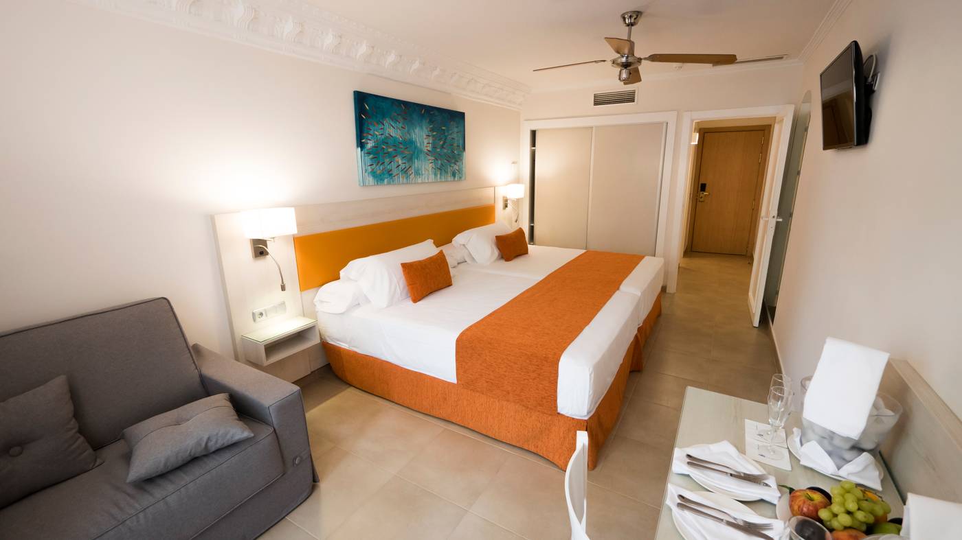 Diverhotel-Roquetas-Room-19