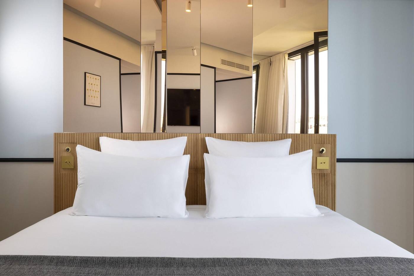 Quinzerie-Hotel---Tour-Eiffel-Room-43