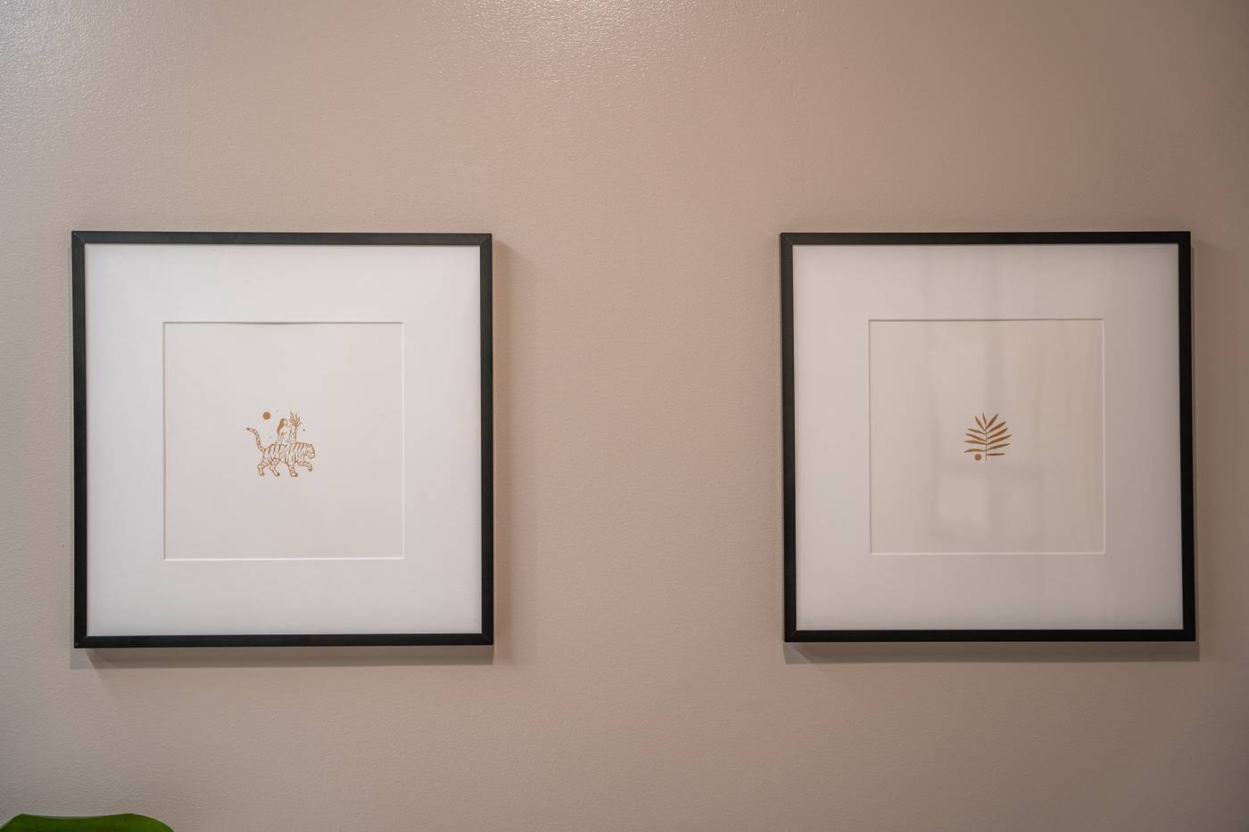 Queen-s-Court-Hotel-and-Residence-Room-21