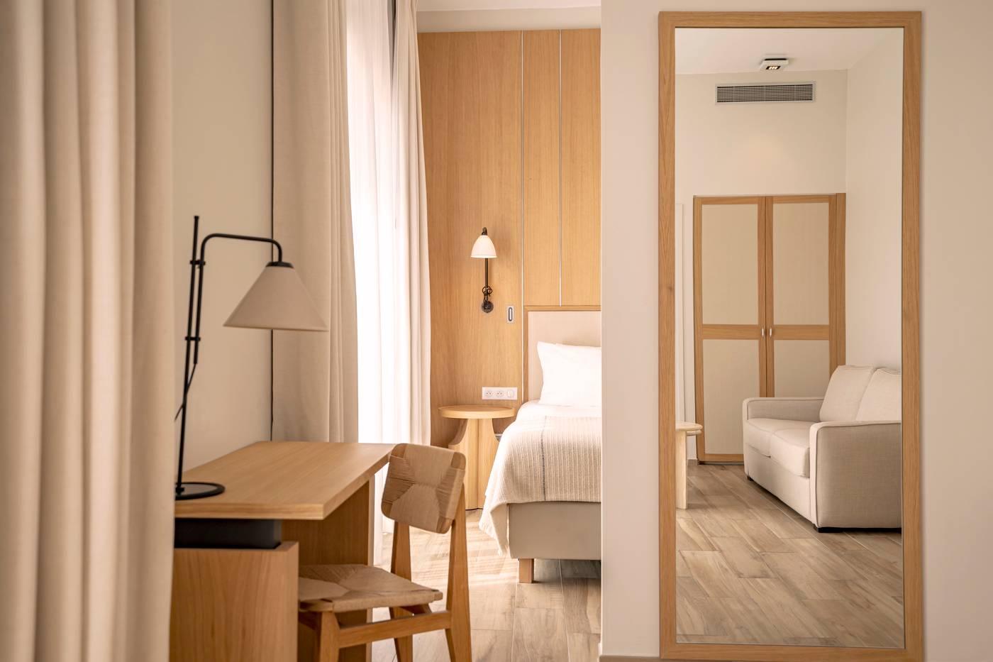 Kube-Hotel-St-Tropez-Room-36