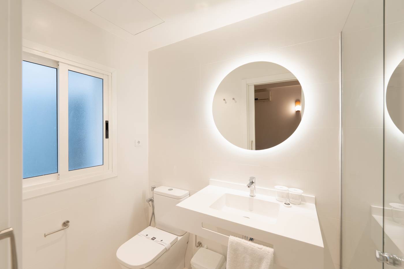 Rh-Sol-Hotel-Room-12