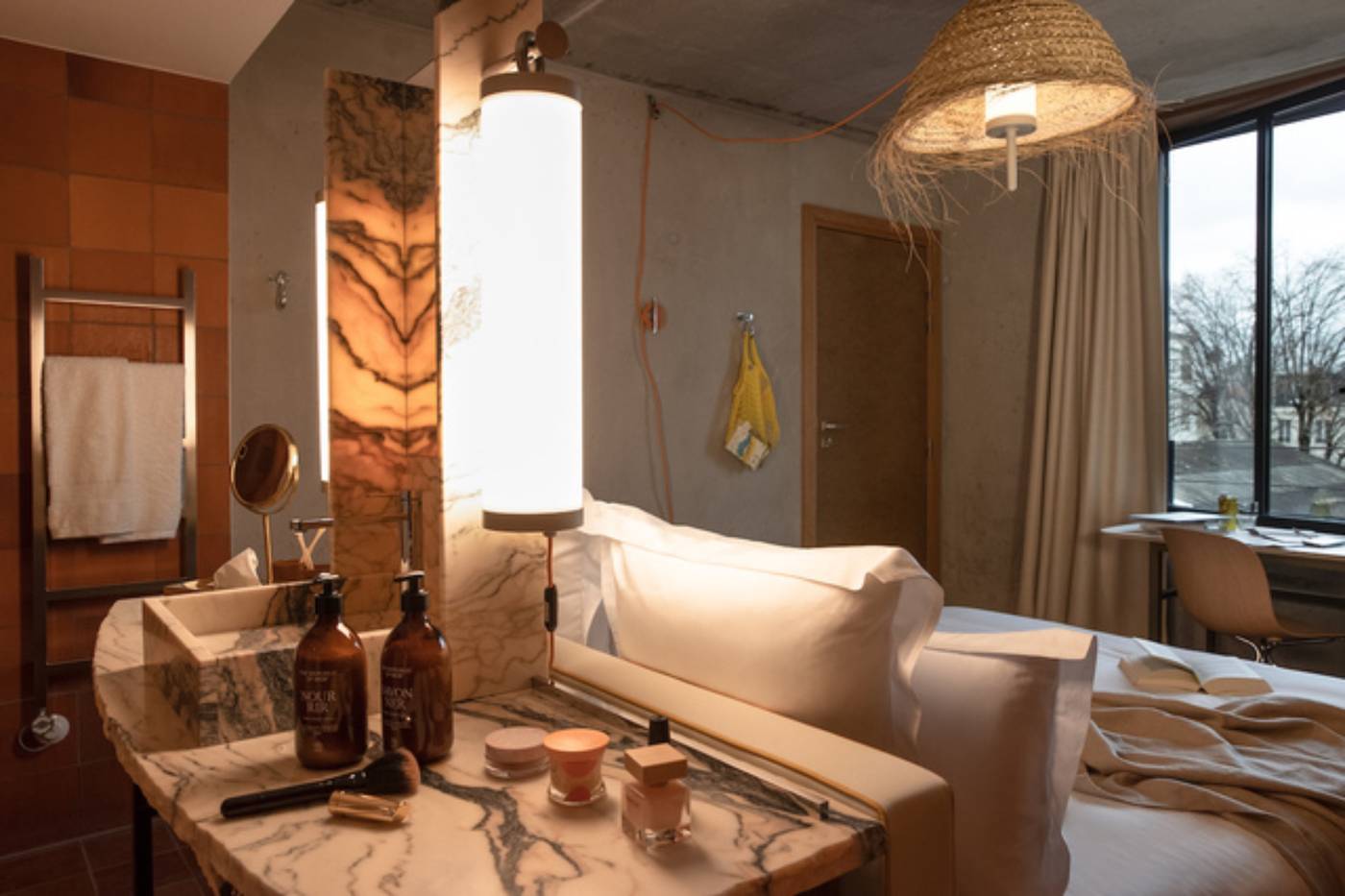 Mob House-France-Paris-Room-2