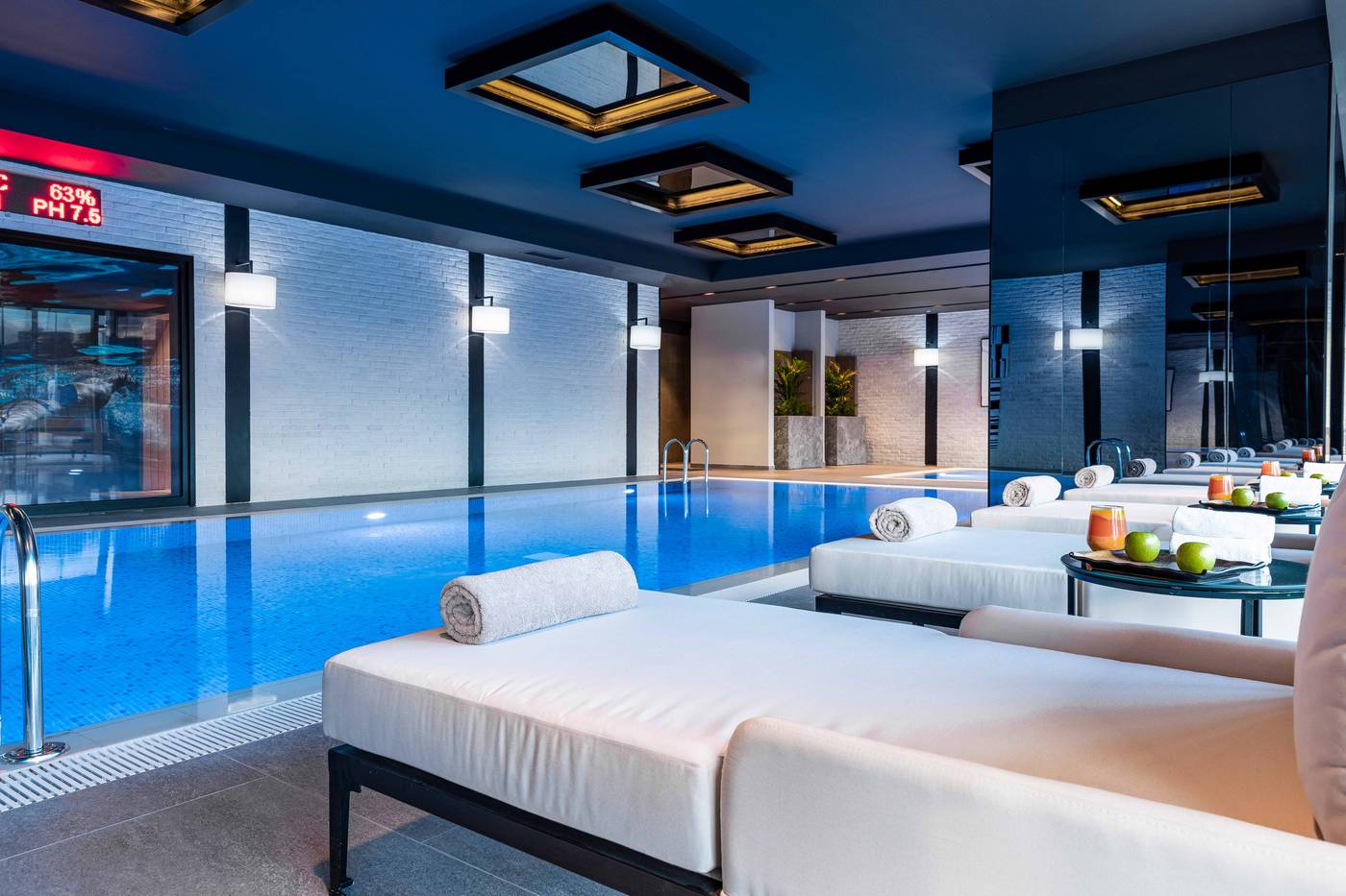 Movenpick-Living-Istanbul-Camlivadi-Pool-45