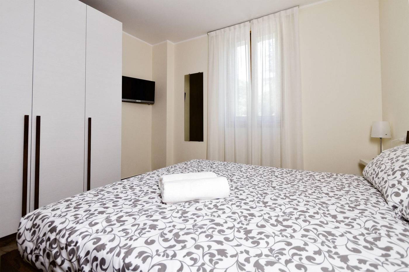 Andirivieni Bellagio Guest House-Italy-BELLAGIO-Room-4