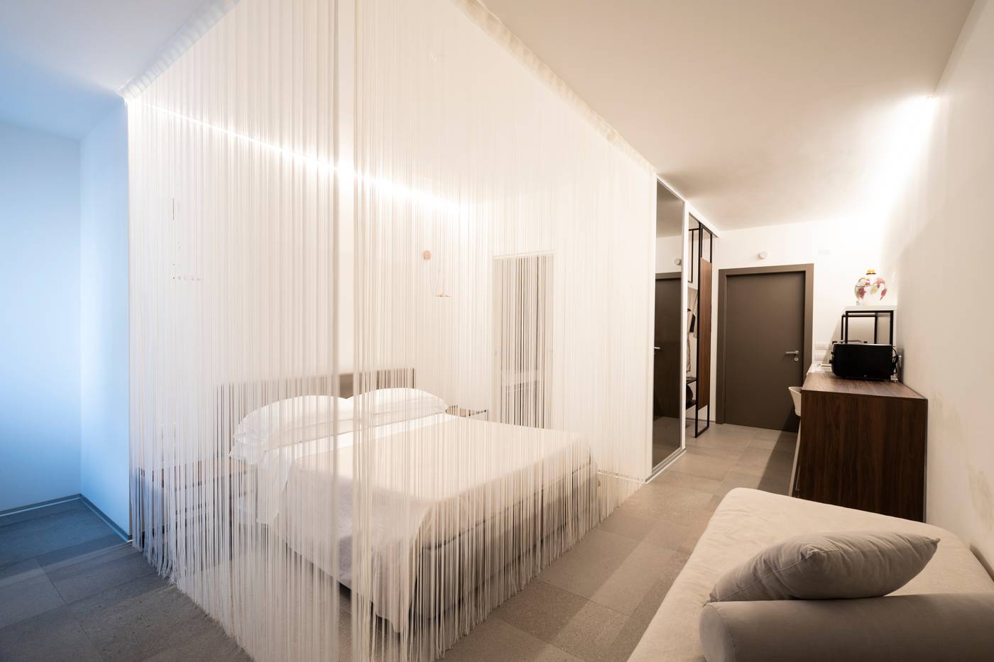 Alkamuri-Posh-Hotel---Spa-Room-29