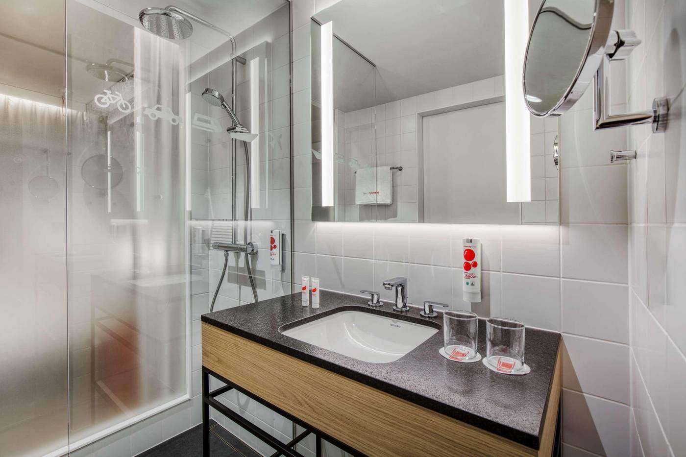 IntercityHotel-Amsterdam-Airport-Room-40