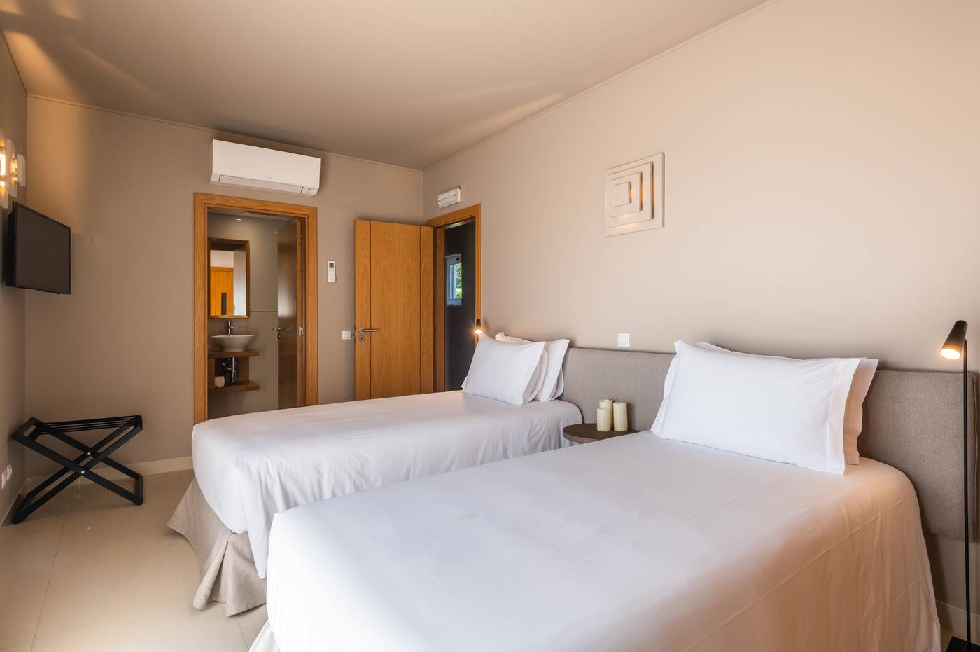 Vale-da-Lapa-Village-Resort-Room-32