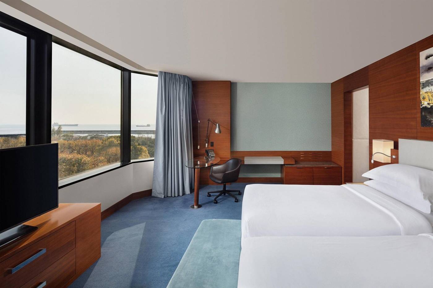 Sheraton-Hotel-Atakoy-Room-27