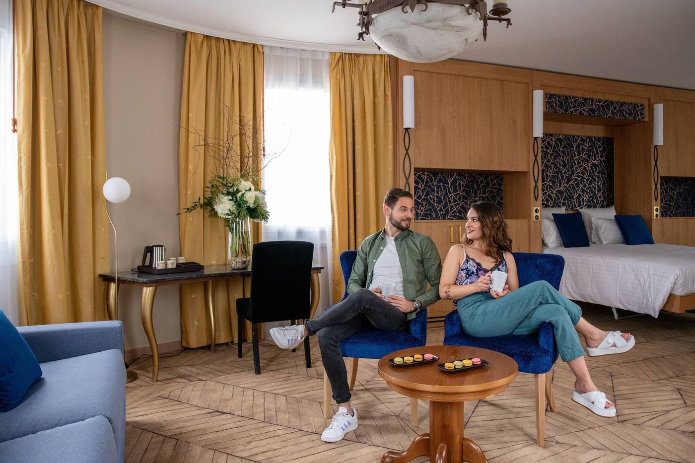 Dream-Castle-Paris-Room-26