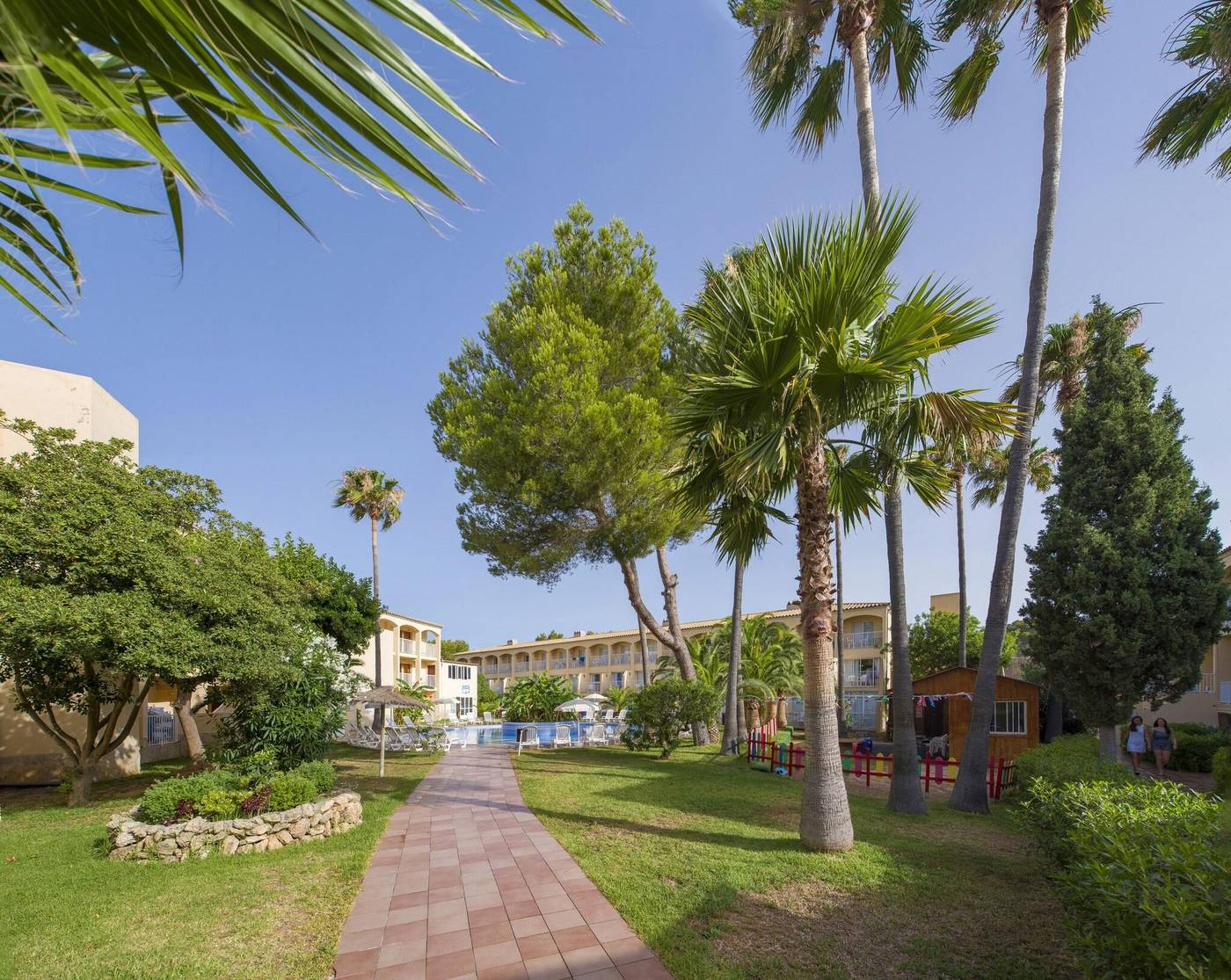 Playasol-Cala-Tarida-General-view-12