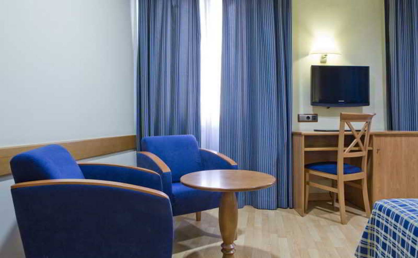 II-Castillas-Madrid-Room-11