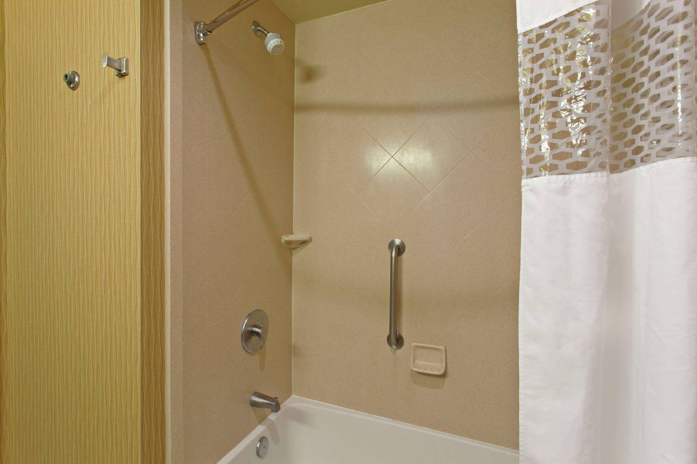 Hampton Inn and Suites Seattle-Airport/28th Ave-United States-SEATAC-Room-9