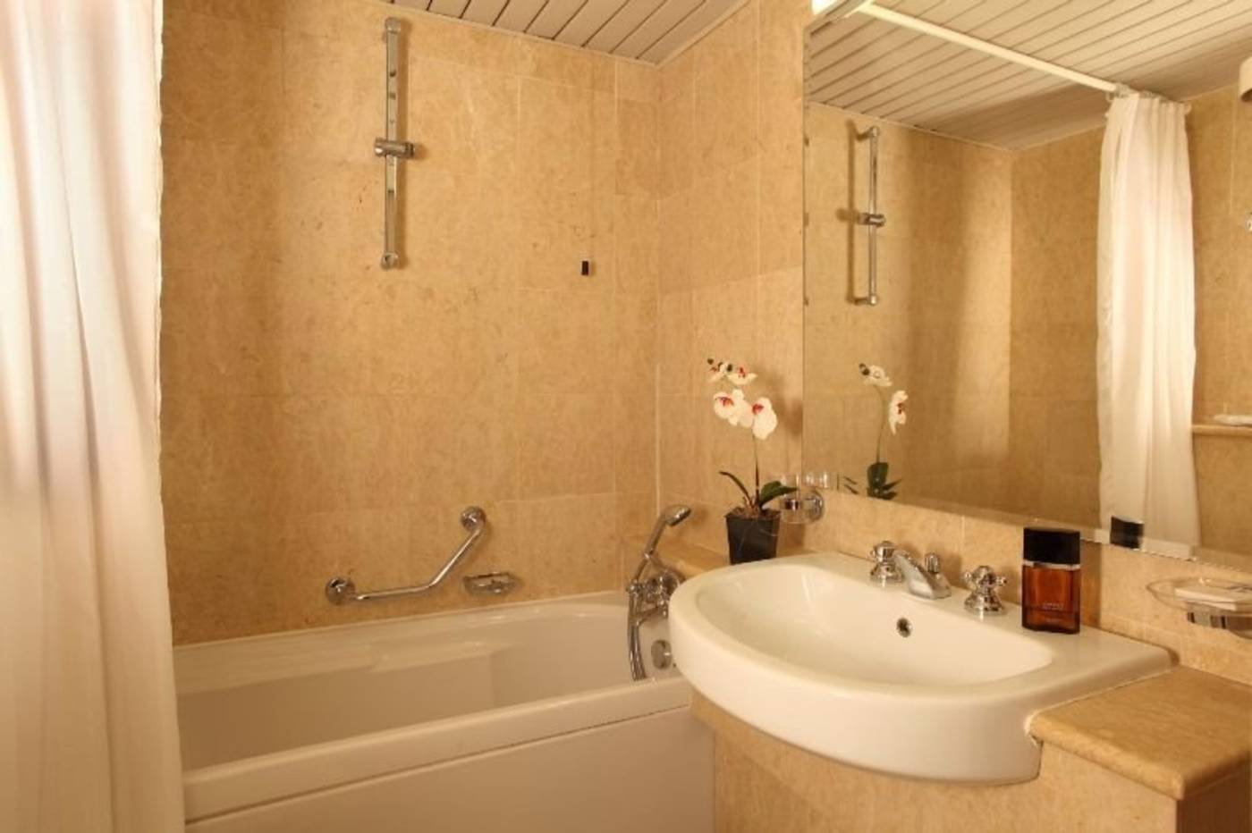 Grand-Hotel-Fleming-Room-21